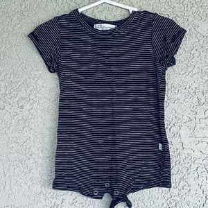 GUC 12-18m baby Goosebumps Black and White pinstripe Shortie